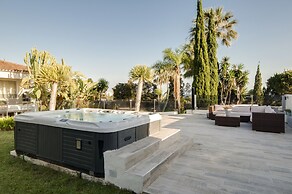 Exclusive 5star sea view villa Elviria