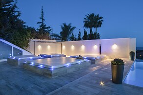 Exclusive 5star sea view villa Elviria