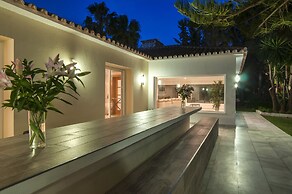 Exclusive 5star sea view villa Elviria