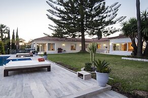 Exclusive 5star sea view villa Elviria