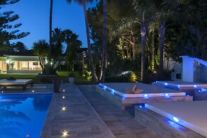 Exclusive 5star sea view villa Elviria