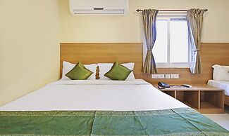 Itsy Hotels Jansi Residency