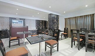 Itsy Hotels Jansi Residency