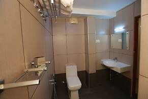 The Crescent Suites