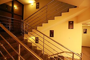 The Crescent Suites