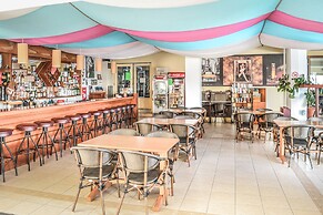Alexandros Hotel