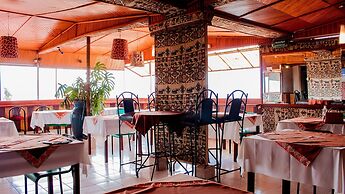 Okapi Hotel