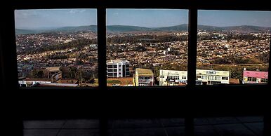 Okapi Hotel
