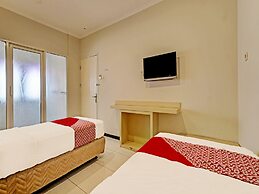 Super OYO 389 Sky Guesthouse