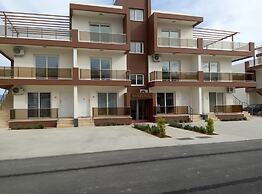 One Bedroom Apartment at Longbeach