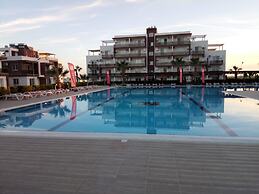 One Bedroom Apartment at Longbeach