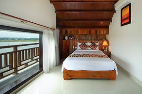 Threeway Riverside Villa