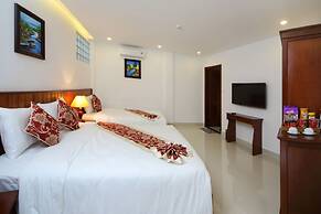 Threeway Riverside Villa