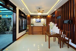 Threeway Riverside Villa
