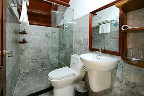 Threeway Riverside Villa