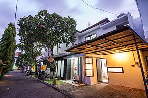 Cecilya House Balian