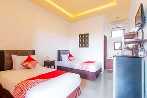 OYO 401 The Frog Homestay Sanur