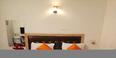 Orange Inn