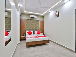 OYO 18972 Hotel Saineel