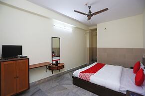 OYO 26808 Shree Ram Residency