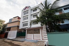 OYO 15700 Spectrum Residency