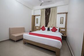 OYO 15700 Spectrum Residency