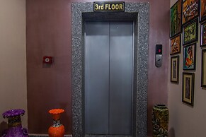 OYO 15700 Spectrum Residency