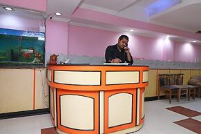 OYO 26906 Hotel Tarang