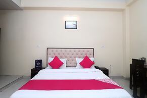 OYO 16109 Hotel Ayaan