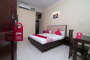 OYO 16109 Hotel Ayaan