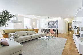 Koru Central Downtown Design Apartment