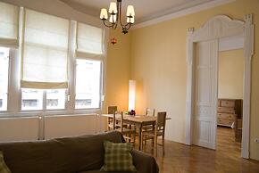 Opera Theater Apartment