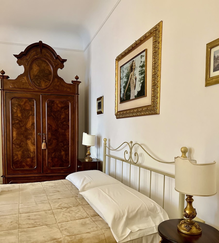 Atenea Luxury Suites