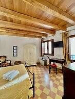 Atenea Luxury Suites