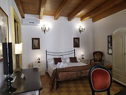 Atenea Luxury Suites