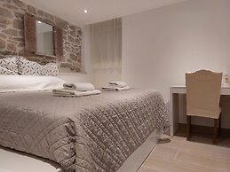 Homey 1-BR Apt