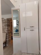 Homey 1-BR Apt