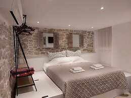Homey 1-BR Apt