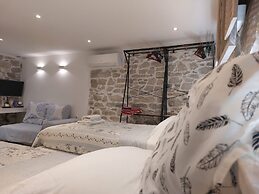 Homey 1-BR Apt