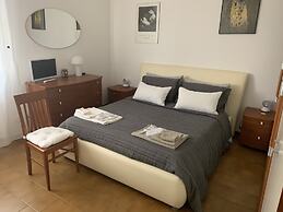 Pampero & Catona House B&B