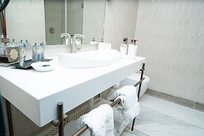 Zamarin Hotel