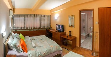 Hotel Square