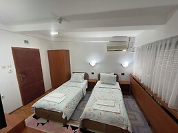 Hotel Square