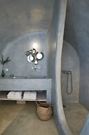 Valsamo Suites