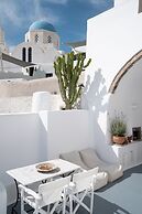 Valsamo Suites
