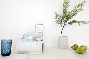 Valsamo Suites