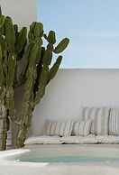 Valsamo Suites