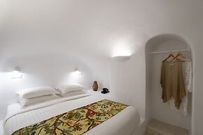 Valsamo Suites
