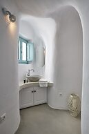 Valsamo Suites