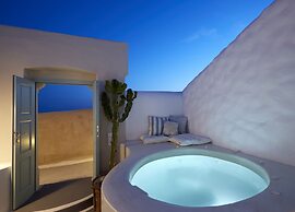 Valsamo Suites